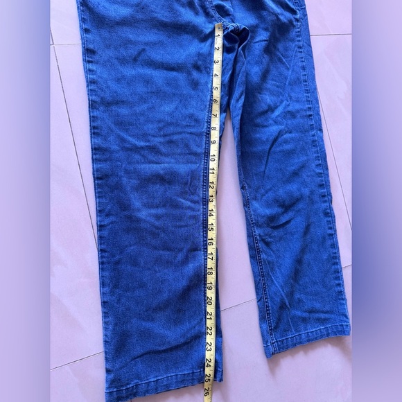 One In A Million" women's jeans, specifically the Legacy Contemporary fit. 32/33 - Picture 7 of 12